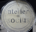 {ݖ̃{[hFatelier socius